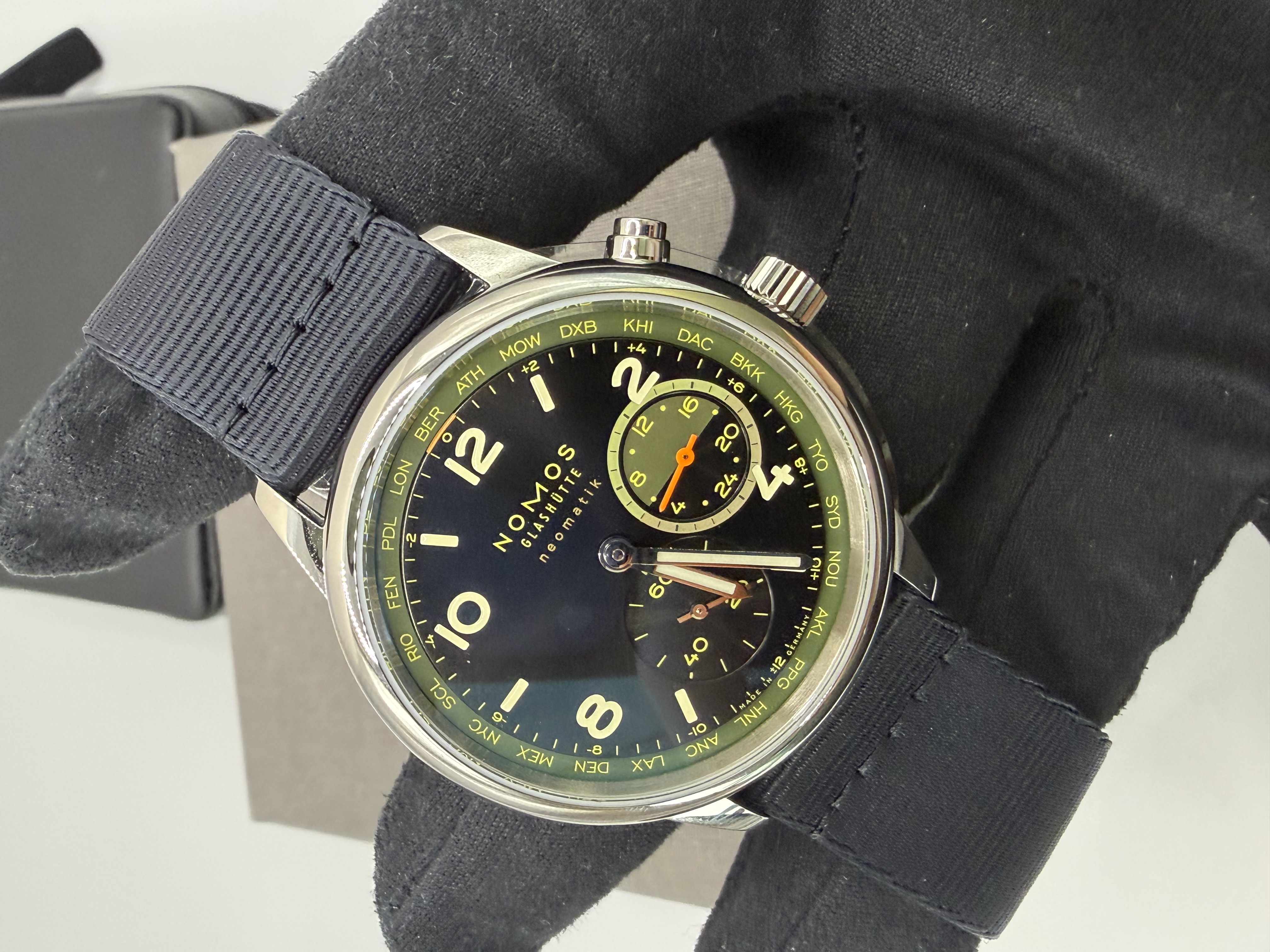 Nomos Club Sport Neomatik Mundial Vector 40mm