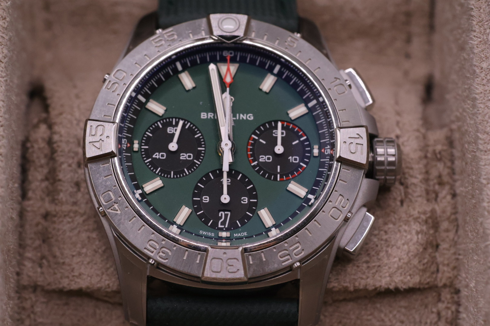 Breitling Avenger B01 Chronograph 42 (My23) 42mm