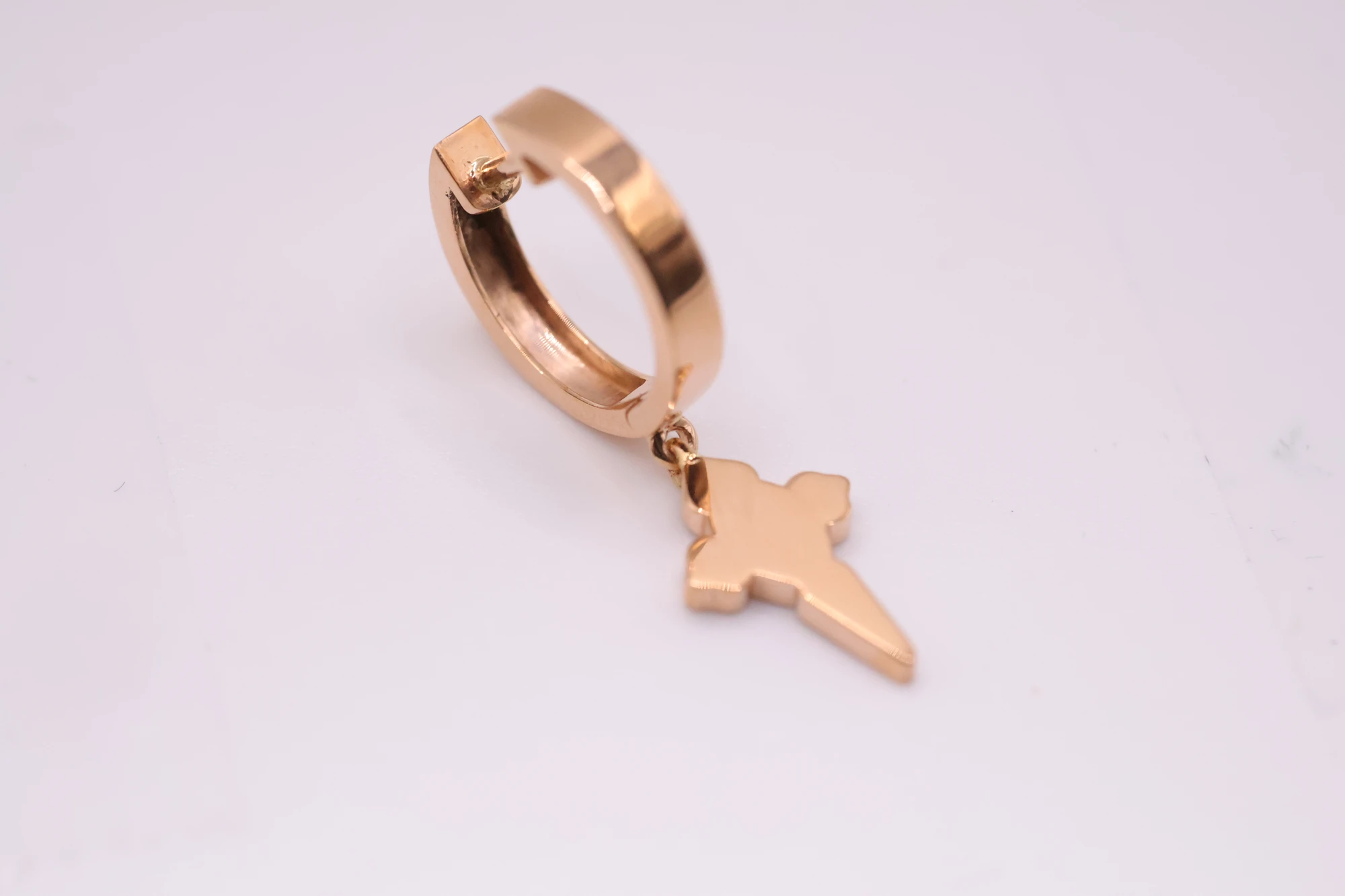 Joyeria Suiza Celta Pendientes Balaídos · Oro rosa, aguamarinas y rubíes