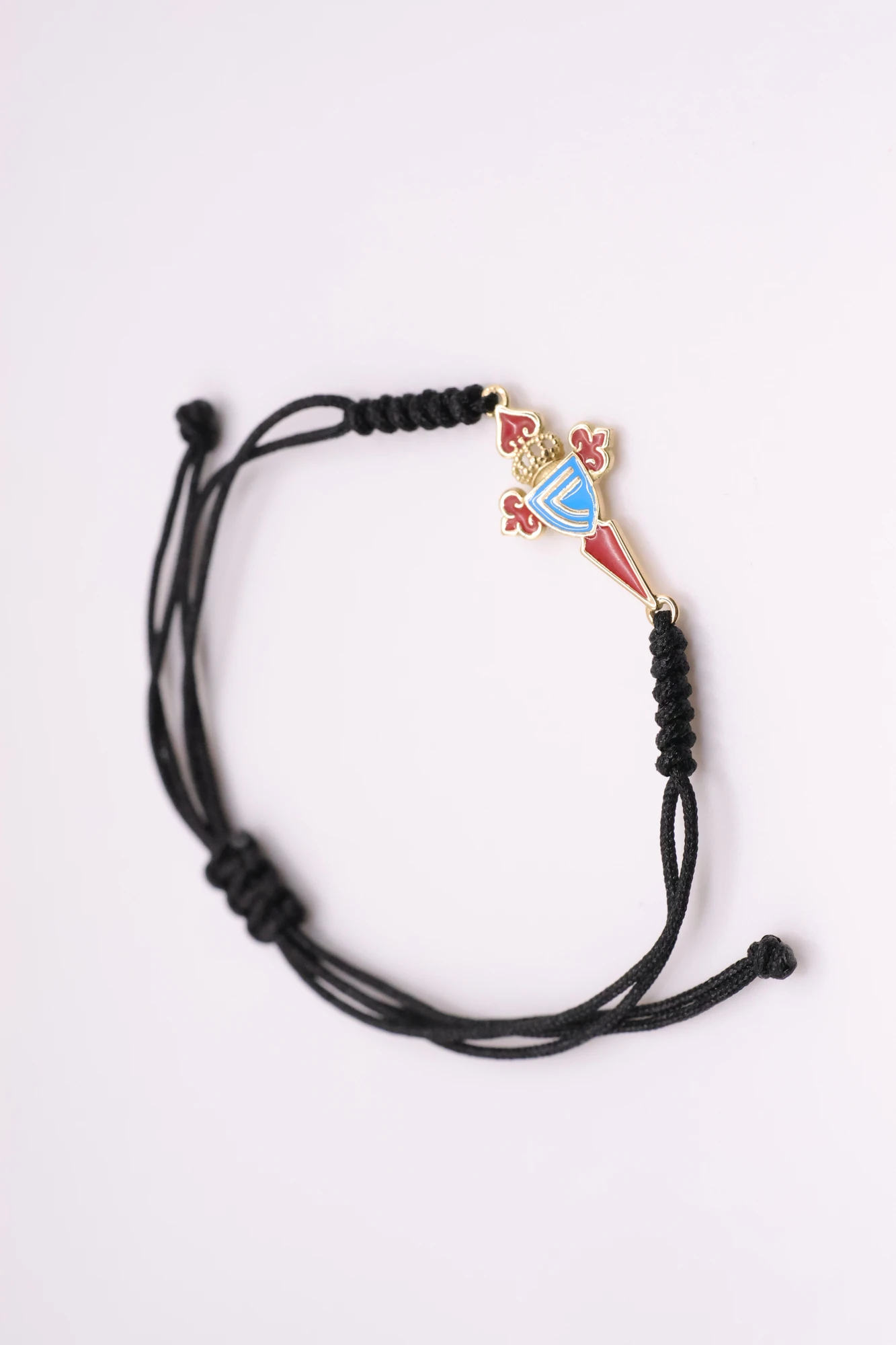 Joyeria Suiza Celta Pulsera Celeste Macramé · Oro amarillo y esmalte