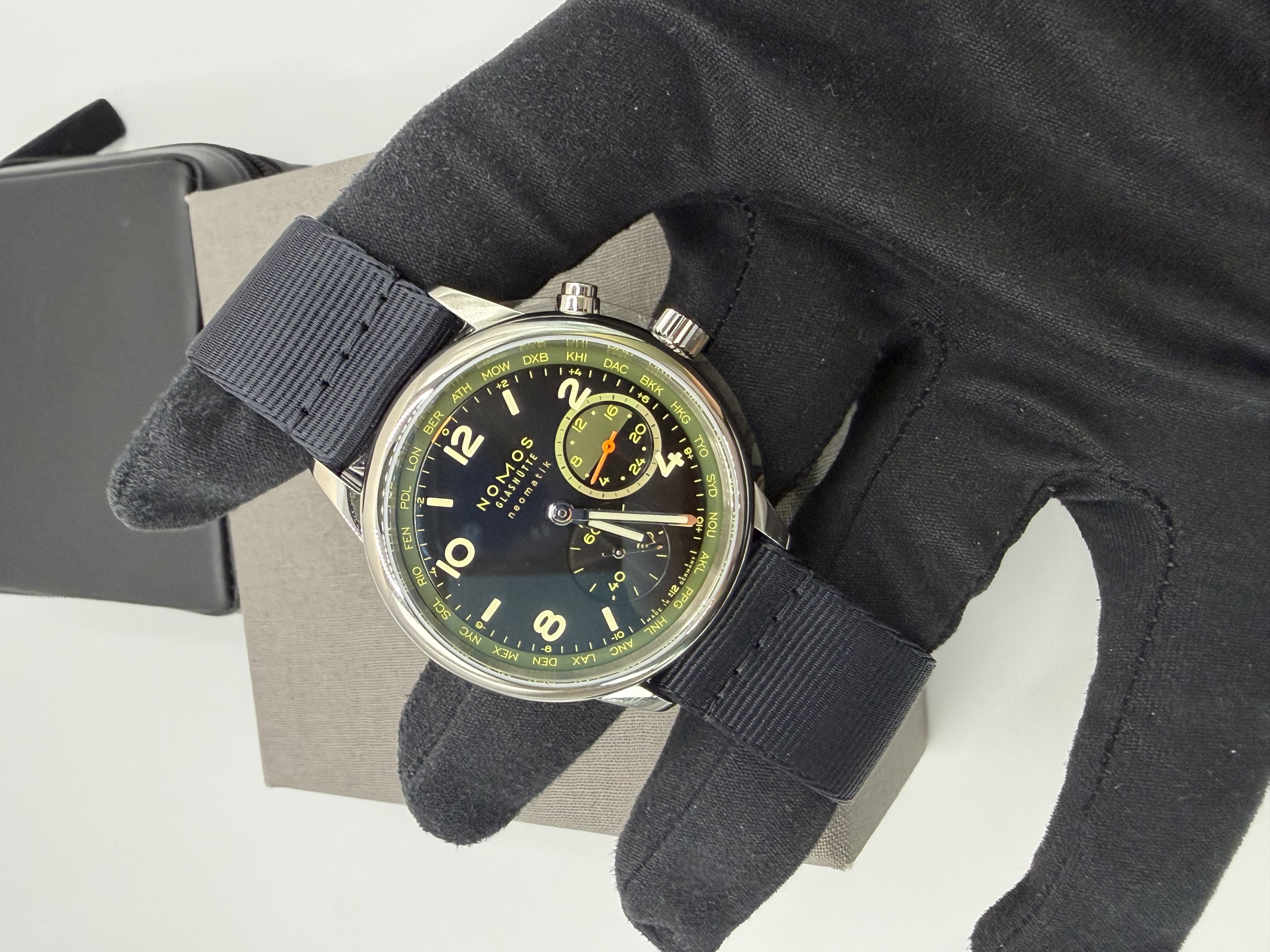 Nomos Club Sport Neomatik Mundial Vector 40mm