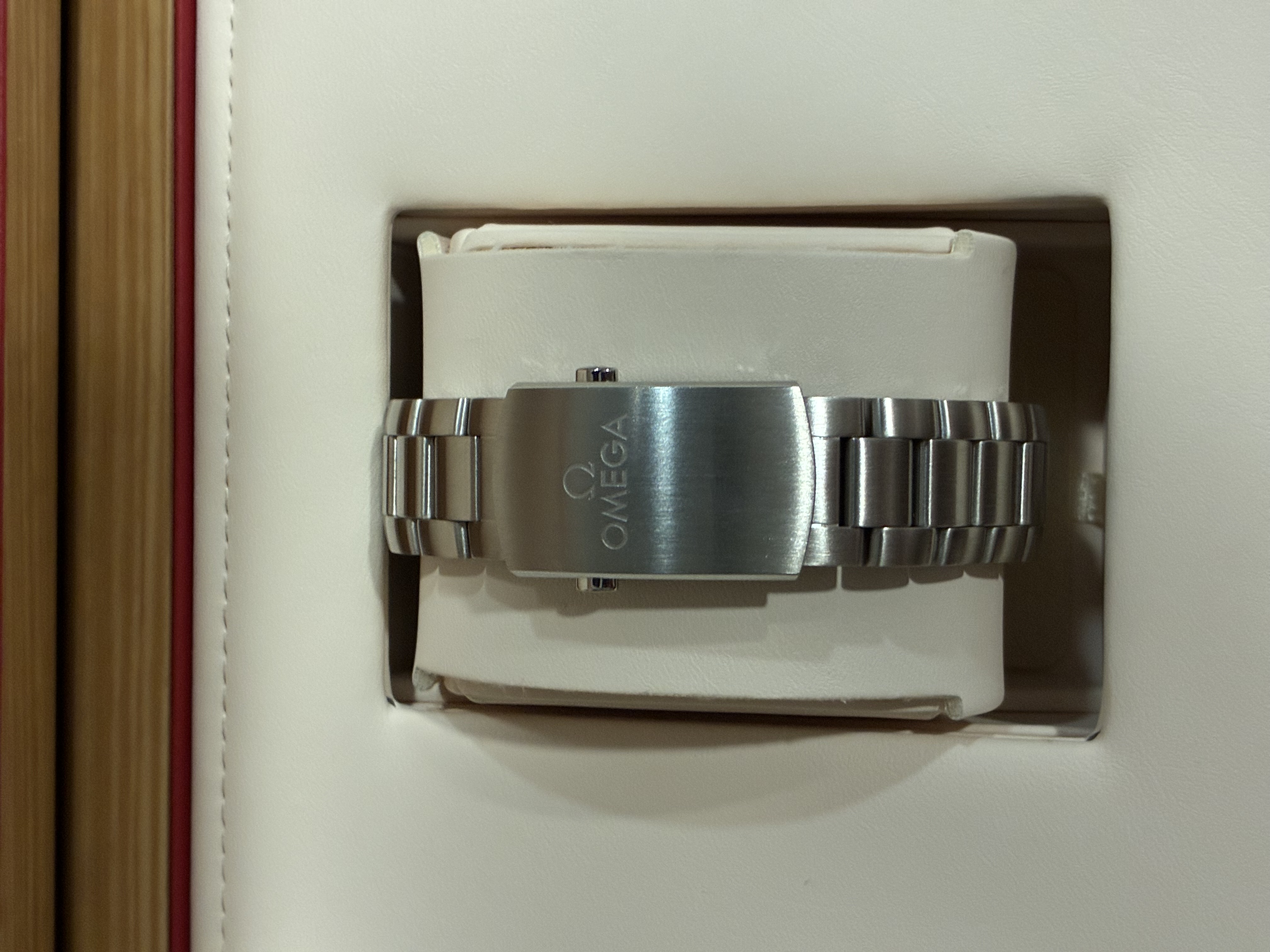 Omega Seamaster PLANET OCEAN 600M 39.5mm