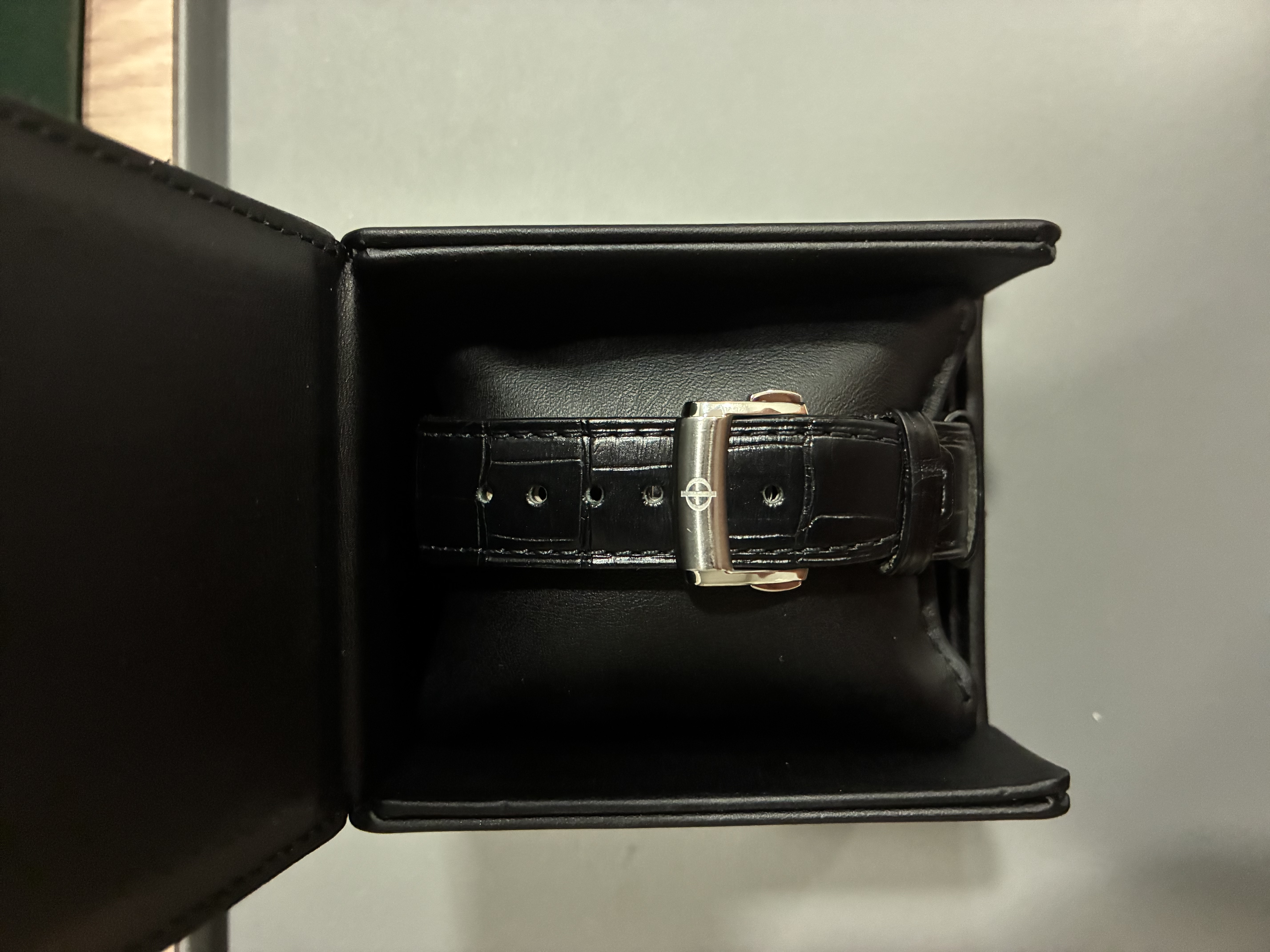 Baume & Mercier Clifton Automatic Chronograph Black Dial 43mm