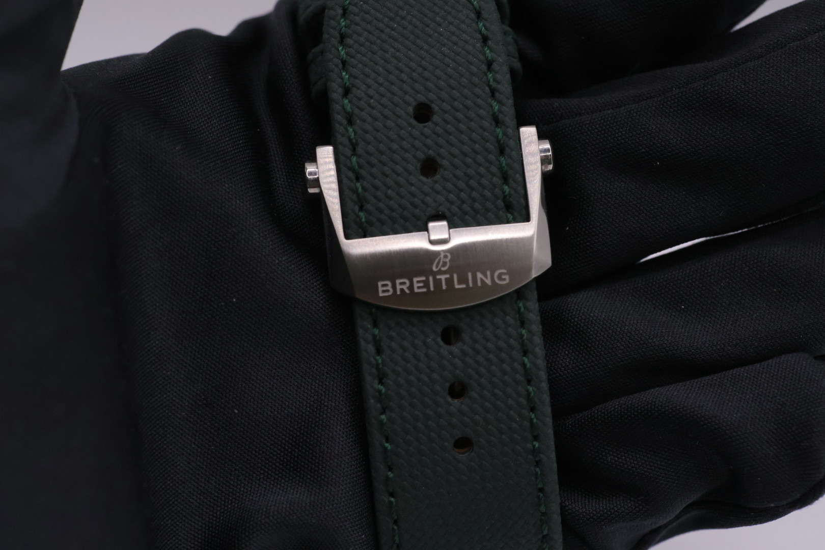 Breitling Avenger B01 Chronograph 42 (My23) 42mm