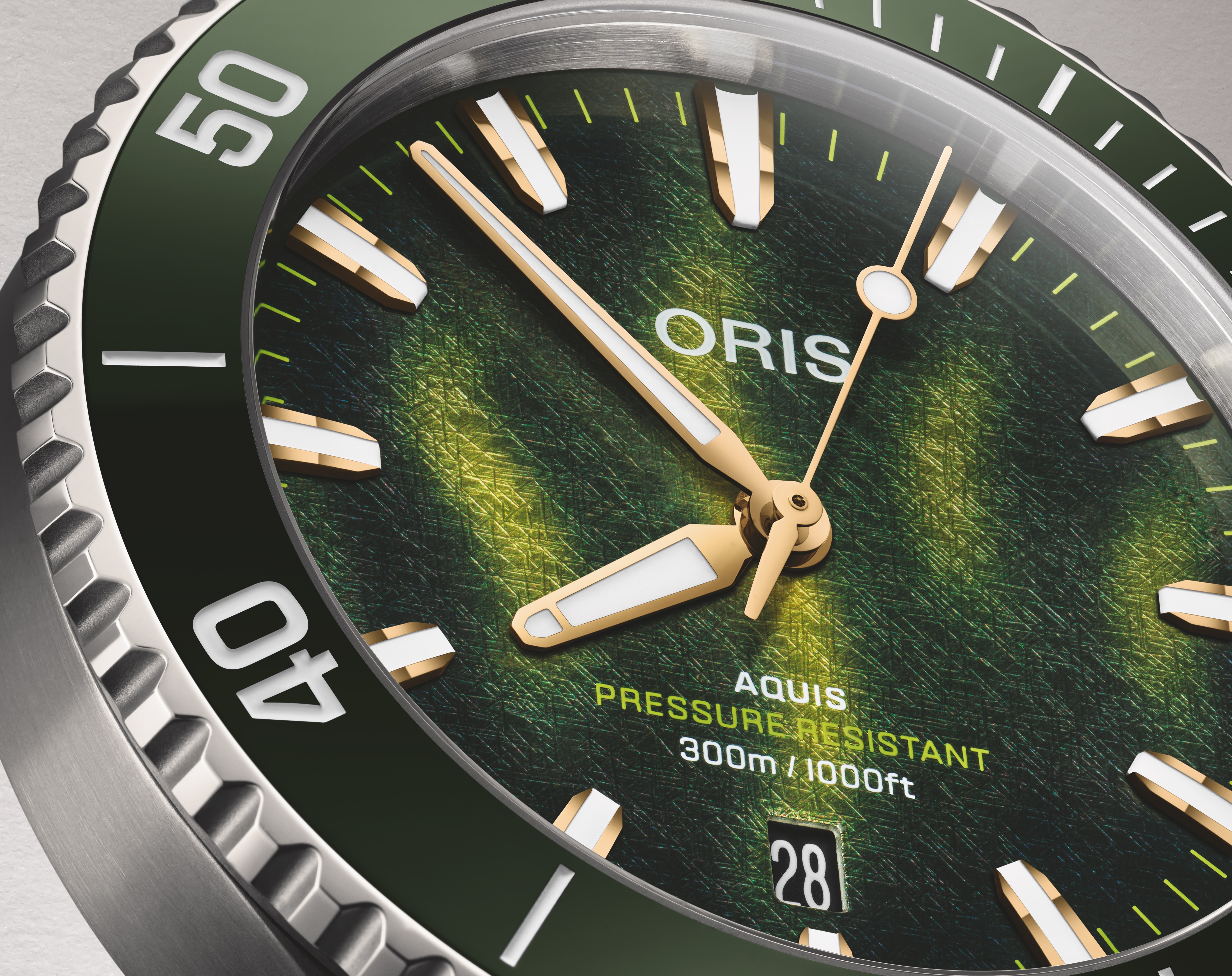 Oris Aquis Kelp Forest Limited Edition 41.5mm