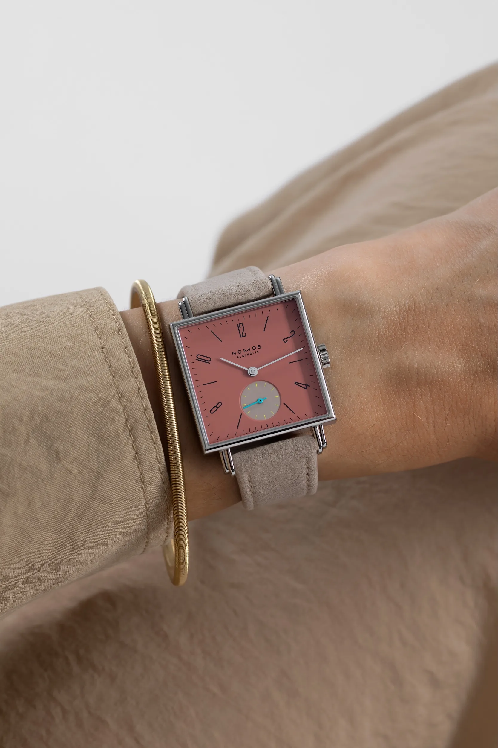 Nomos Tetra Terra 29.5mm