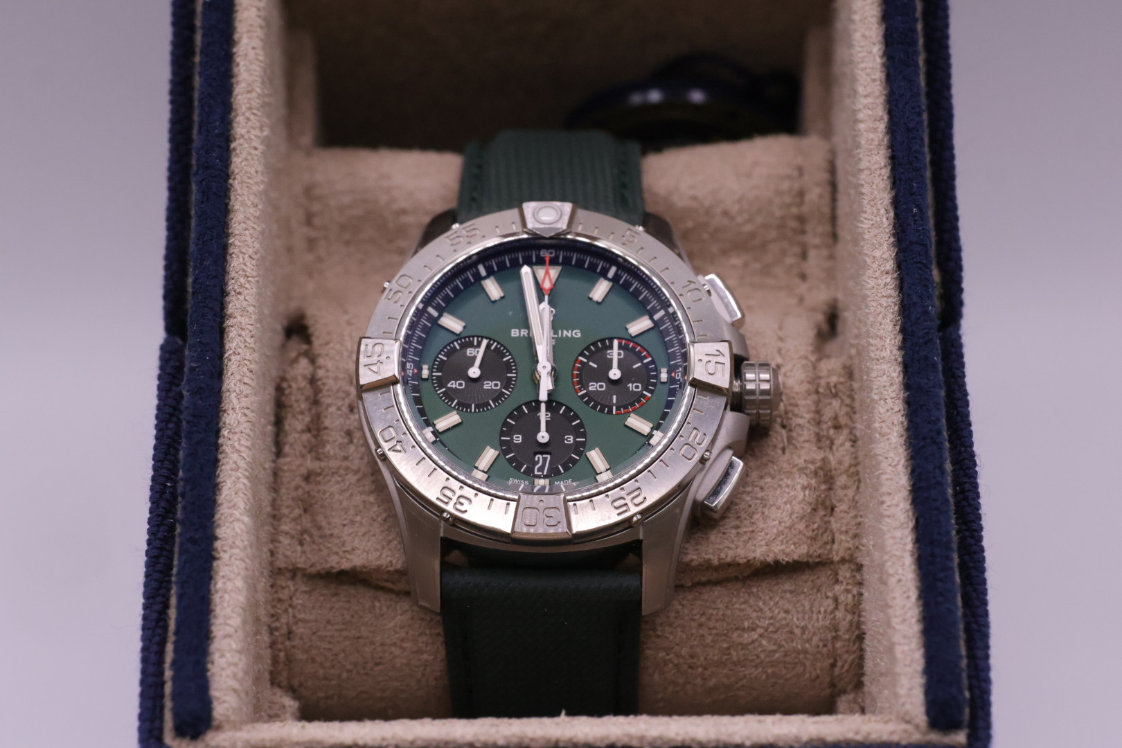 Breitling Avenger B01 Chronograph 42 (My23) 42mm