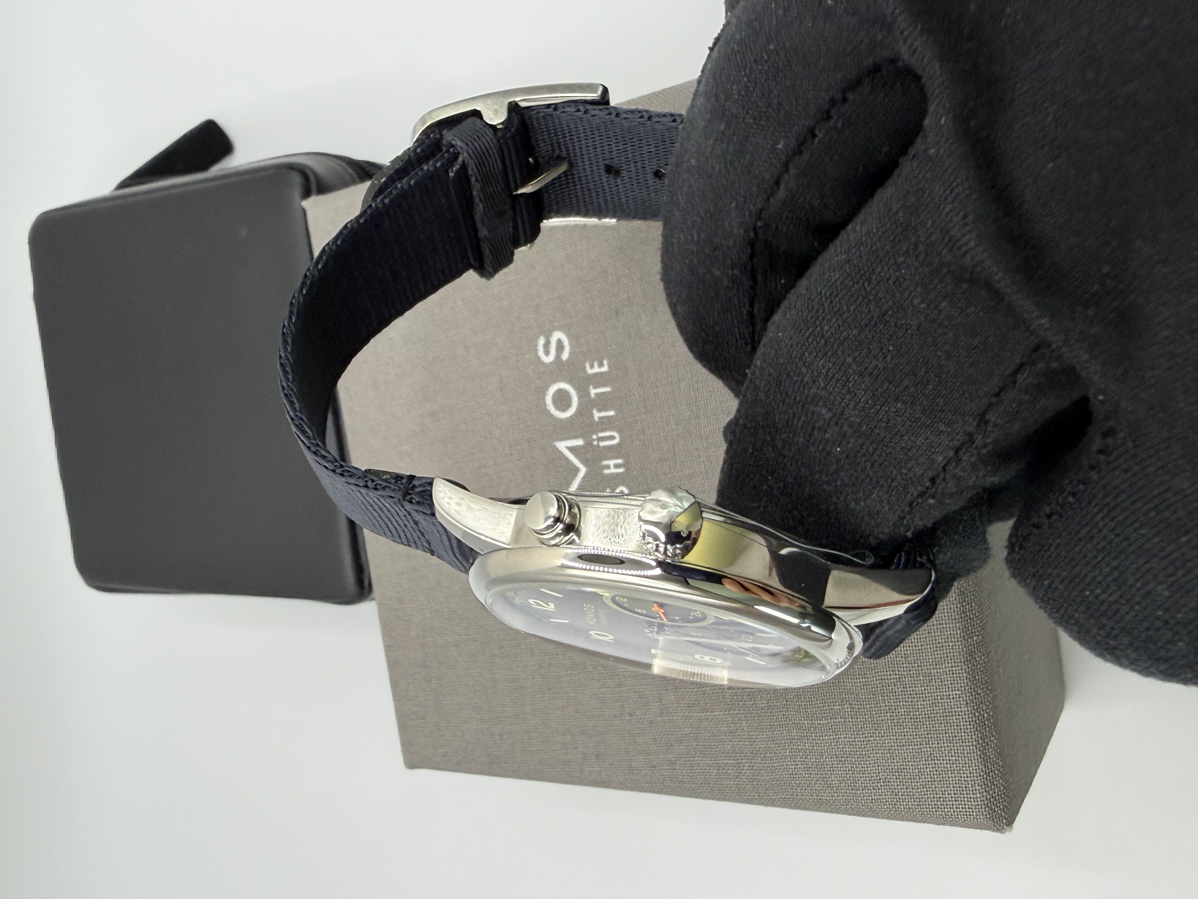 Nomos Club Sport Neomatik Mundial Vector 40mm