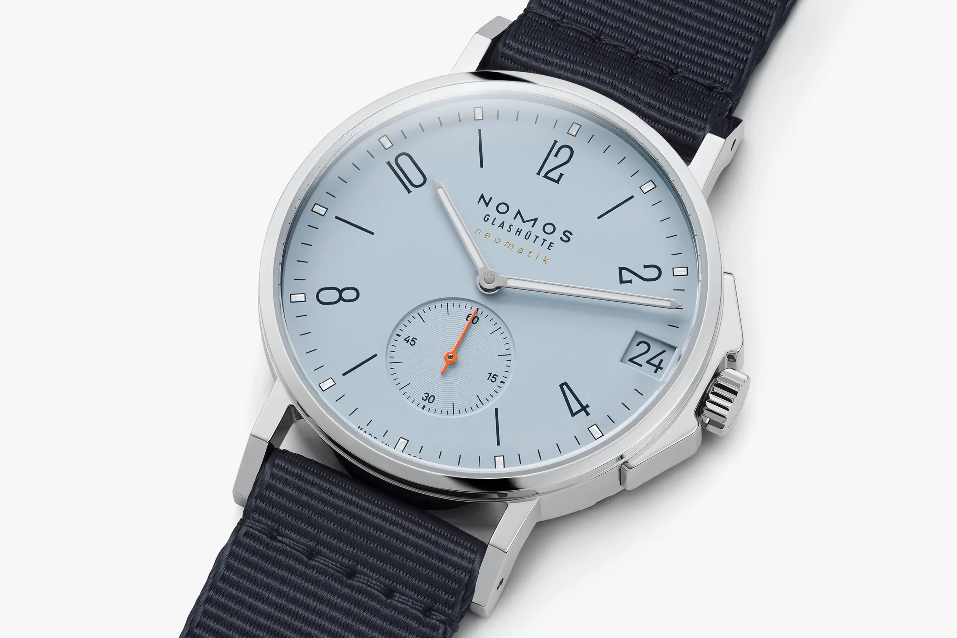 Nomos Ahoi Neomatik 38 Fecha Cielo 38.5mm