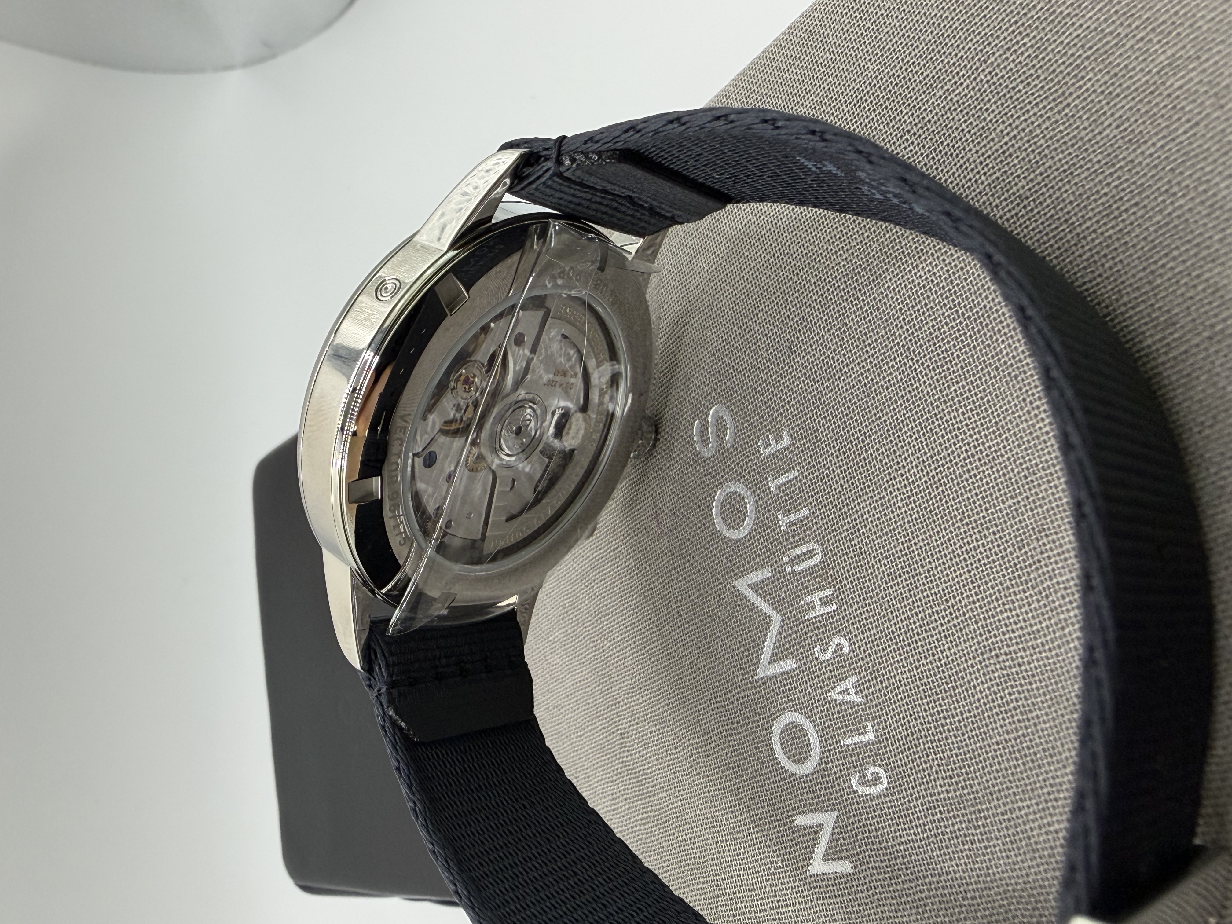 Nomos Club Sport Neomatik Mundial Vector 40mm