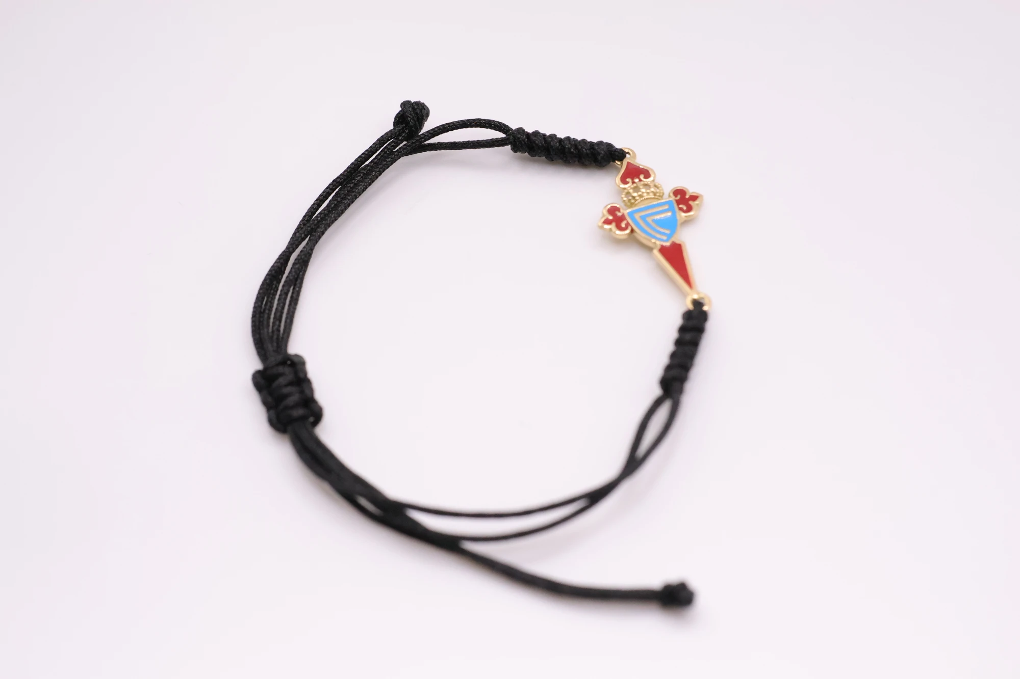 Joyeria Suiza Celta Pulsera Celeste Macramé · Oro amarillo y esmalte
