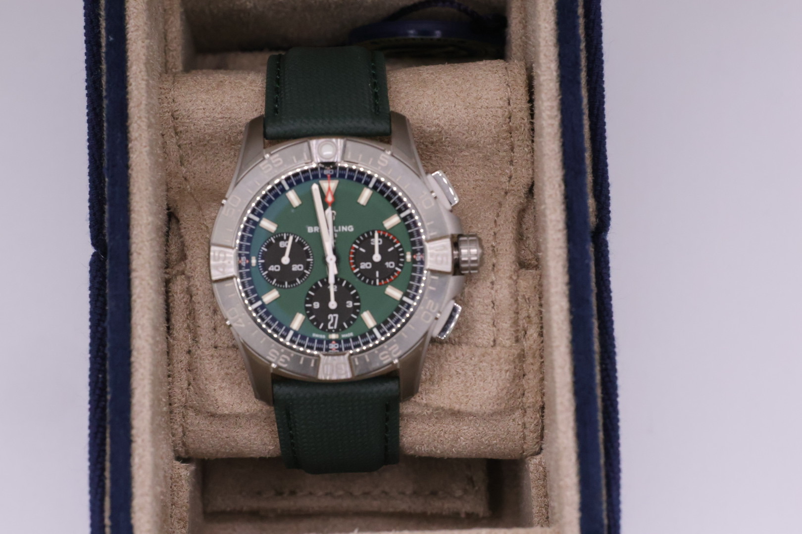 Breitling Avenger B01 Chronograph 42 (My23) 42mm
