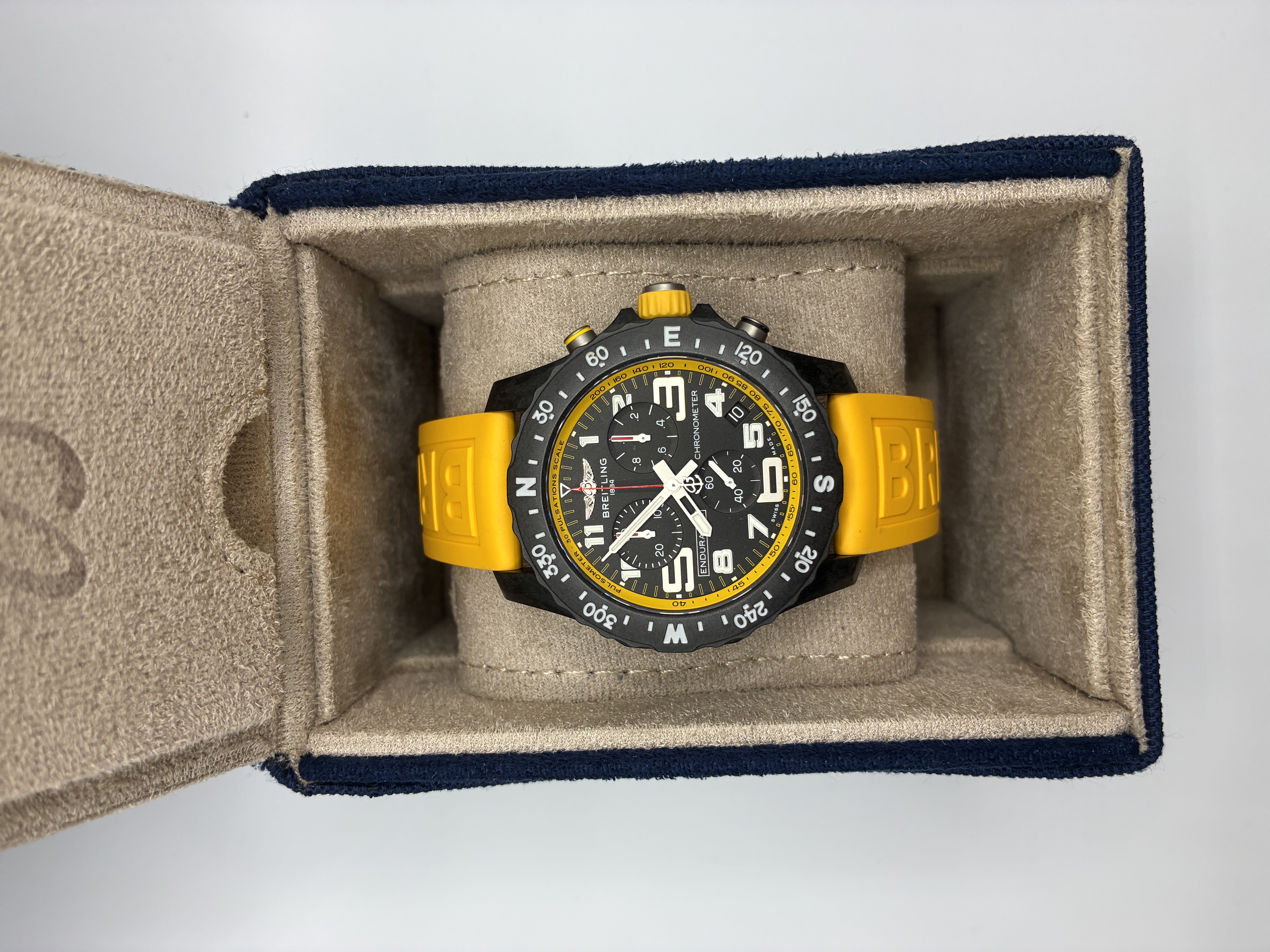 Breitling Endurance Pro 44mm
